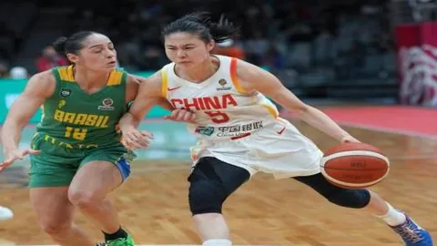 澳職女足以2串1成功闯关，女足客场闪耀连胜阿联主场夺冠