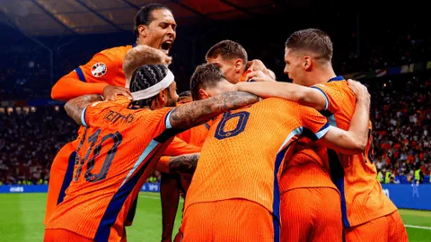 中拉体育互动，携手构筑友谊纽带——人民日报深度报道